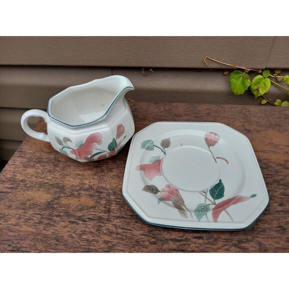 Mikasa Silk Flowers Gravy with Underplate - Picture 3 of 5